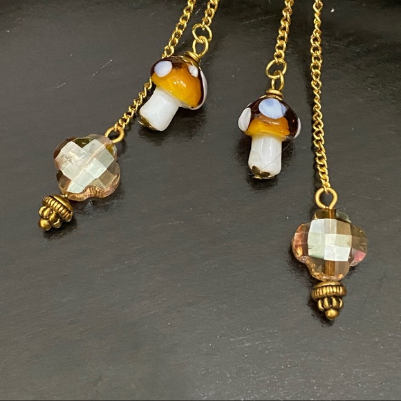 Handmade Mushroom Lampwork Beads Dangling Drop Earrings - Picture 7 of 9